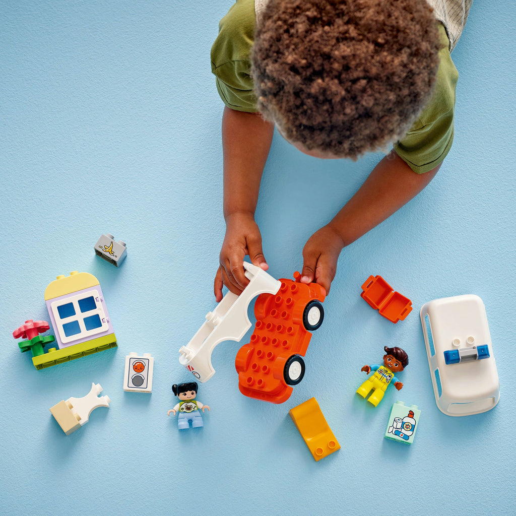 LEGO Duplo Ambulance & Driver - 10447