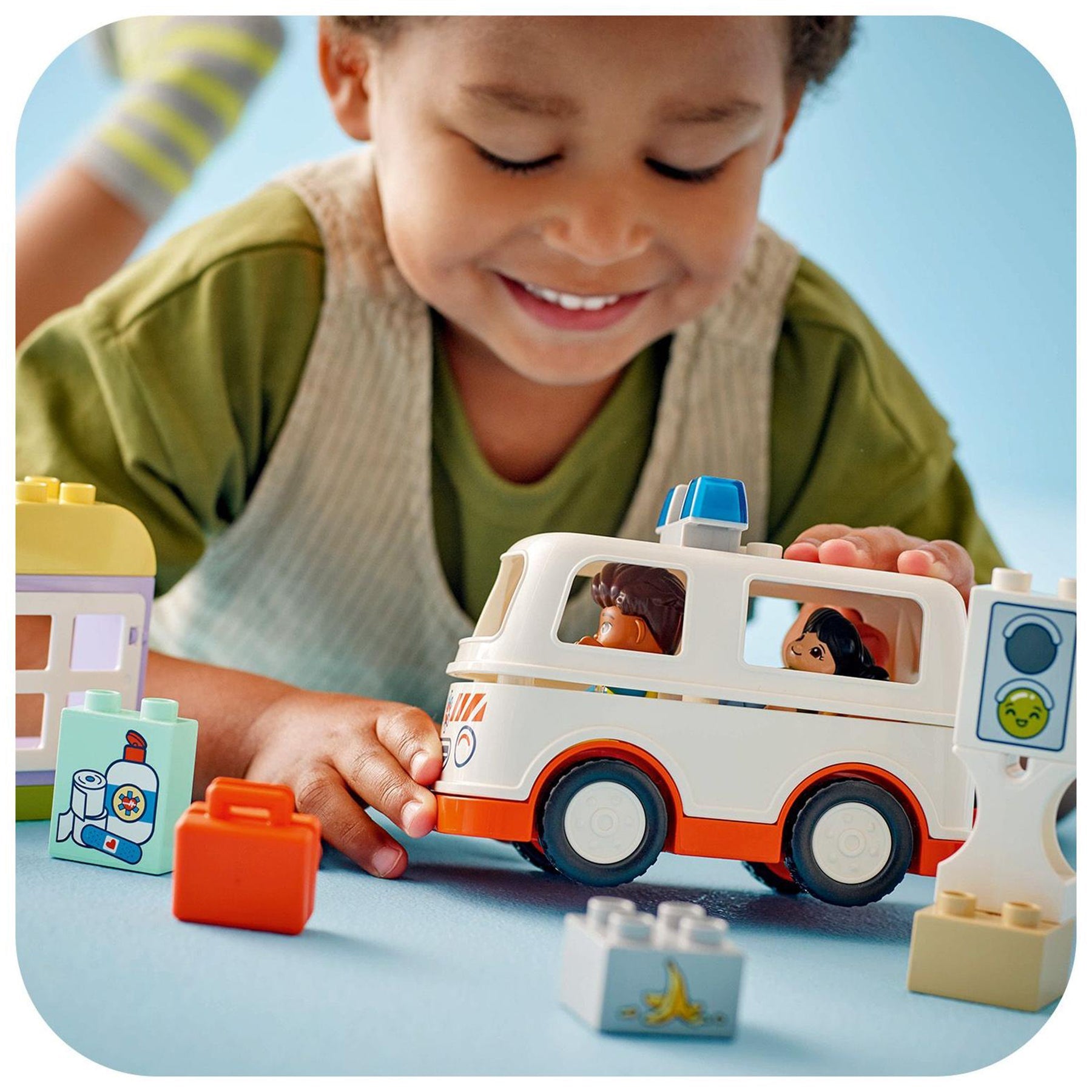 LEGO Duplo Ambulance & Driver - 10447