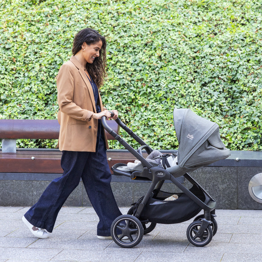 Joie Finiti™ Travel System - Eclipse
