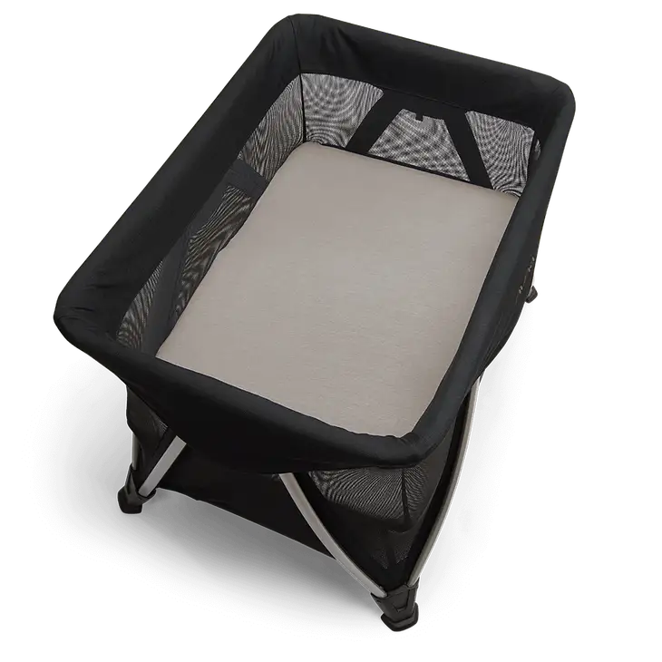 Nuna Sena Aire™ Travel Cot - Caviar