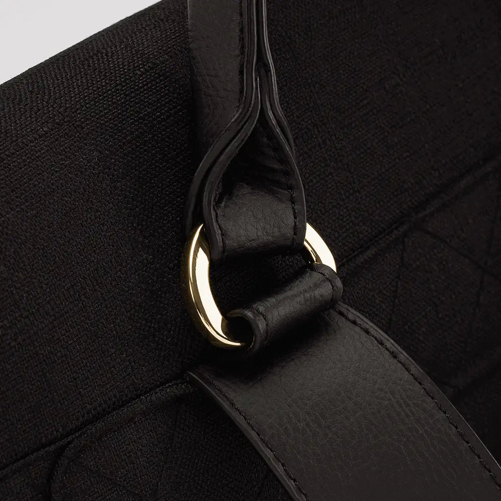 Nuna Essential Diaper Bag - Caviar