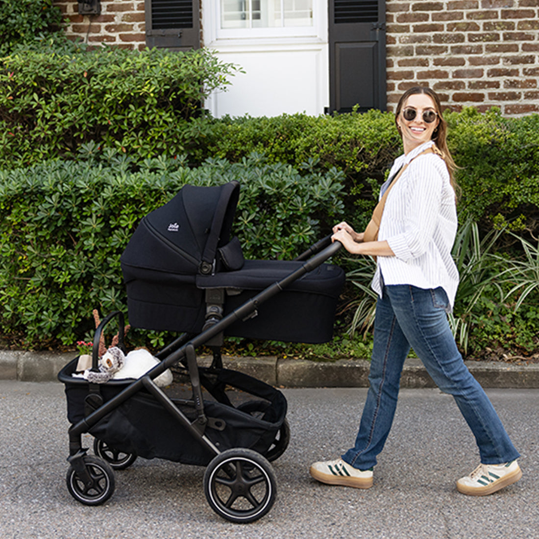 Joie Signature Ramble™ XL Carry Cot - Eclipse