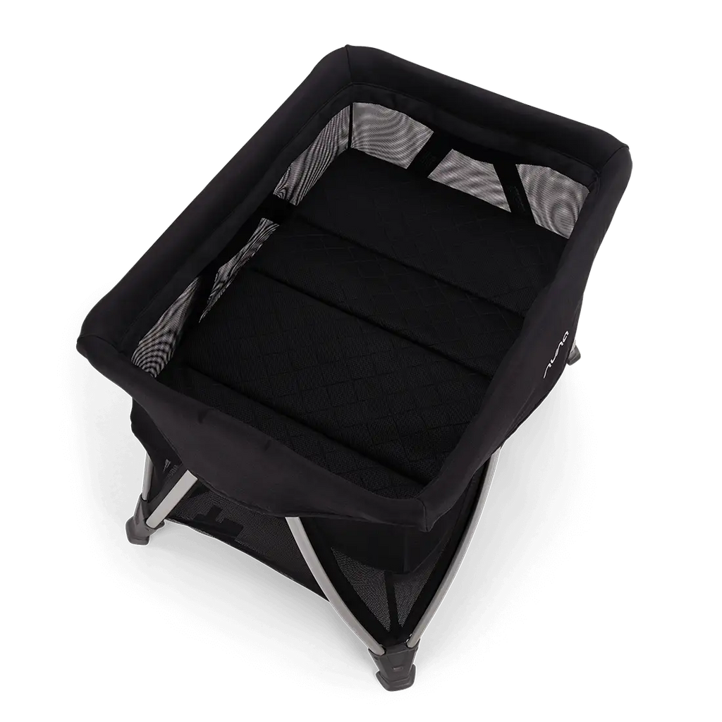 Nuna Sena Aire™ Travel Cot - Caviar