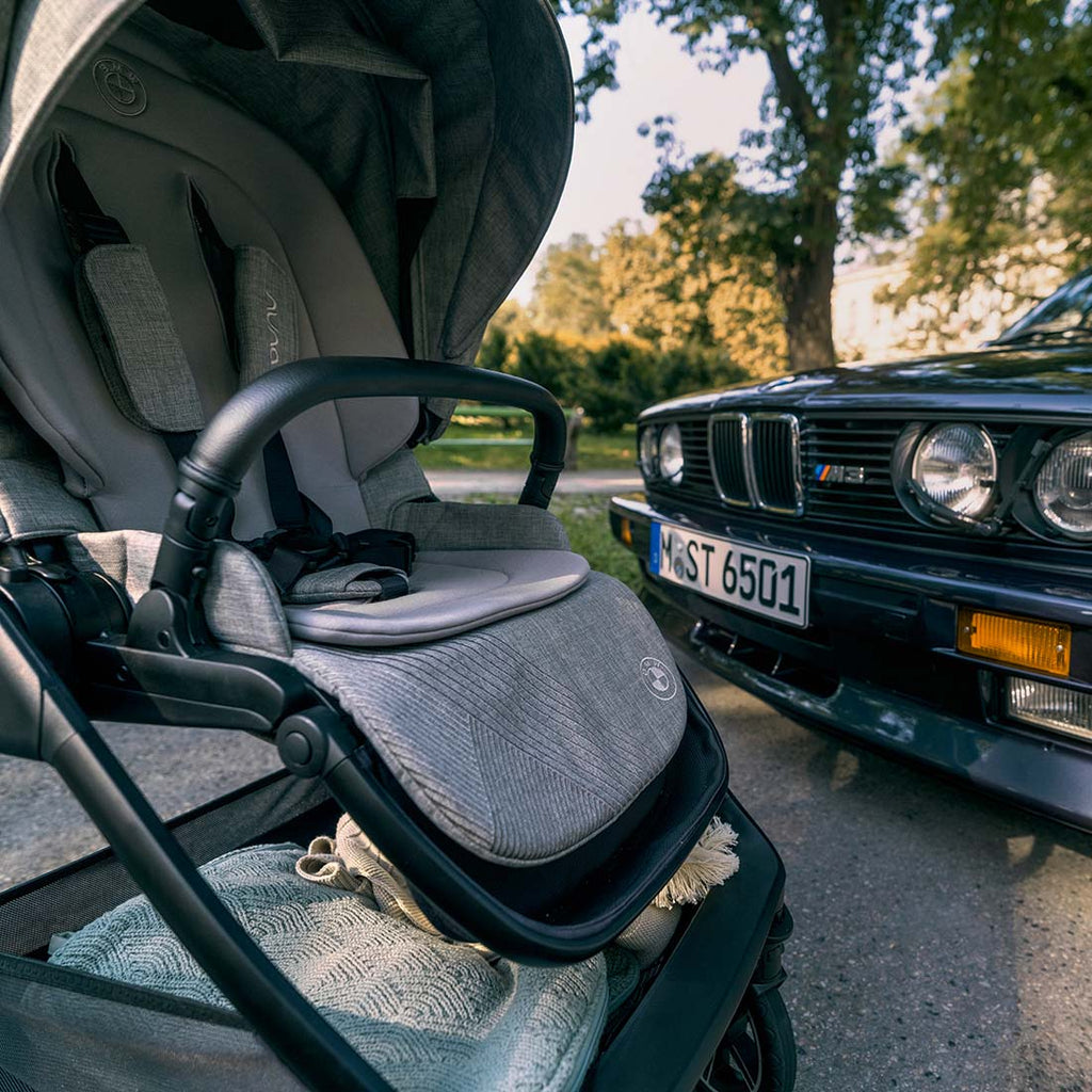 Nuna TRIV™ next BMW stroller – Graphene