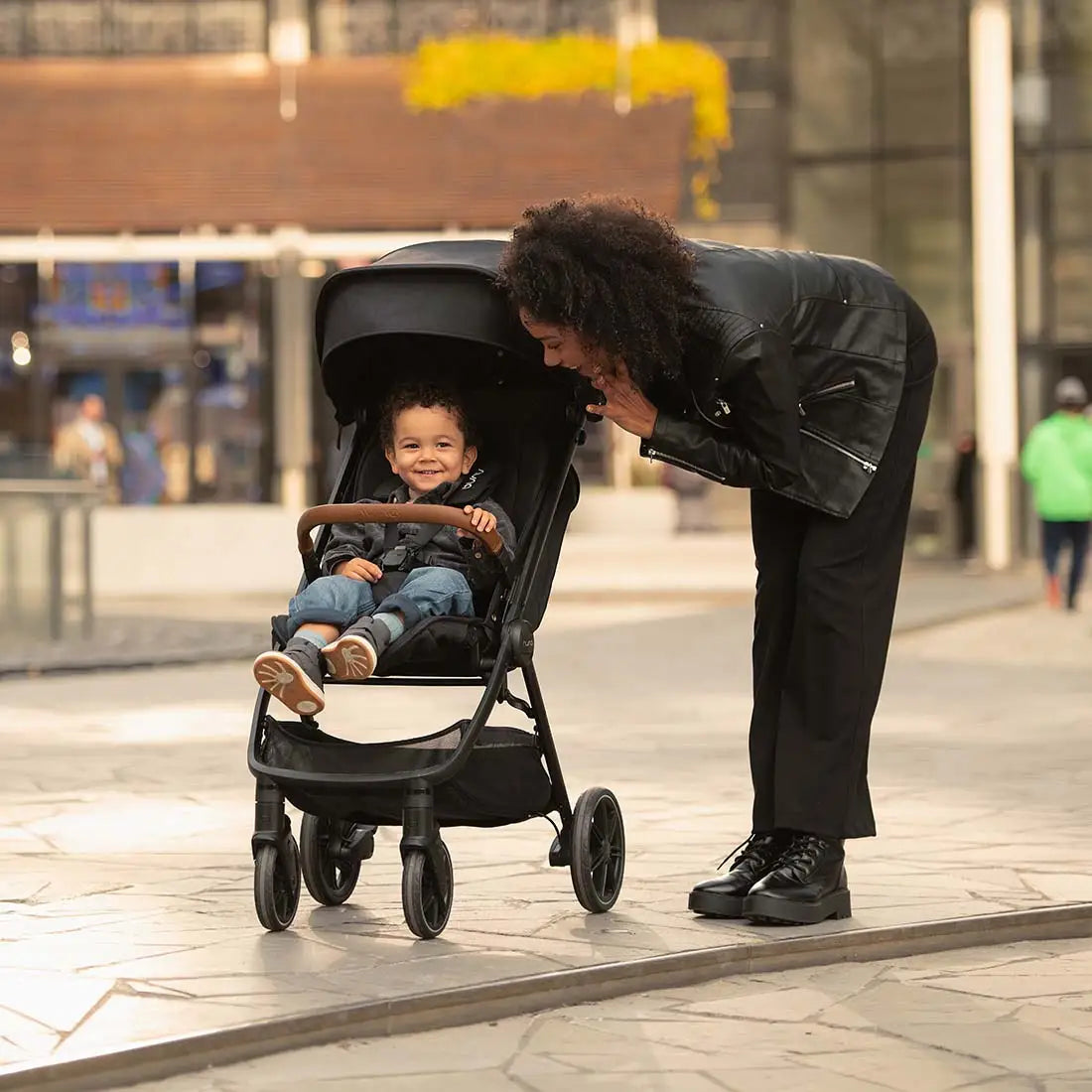 Nuna TRVL™lx  stroller – Caviar