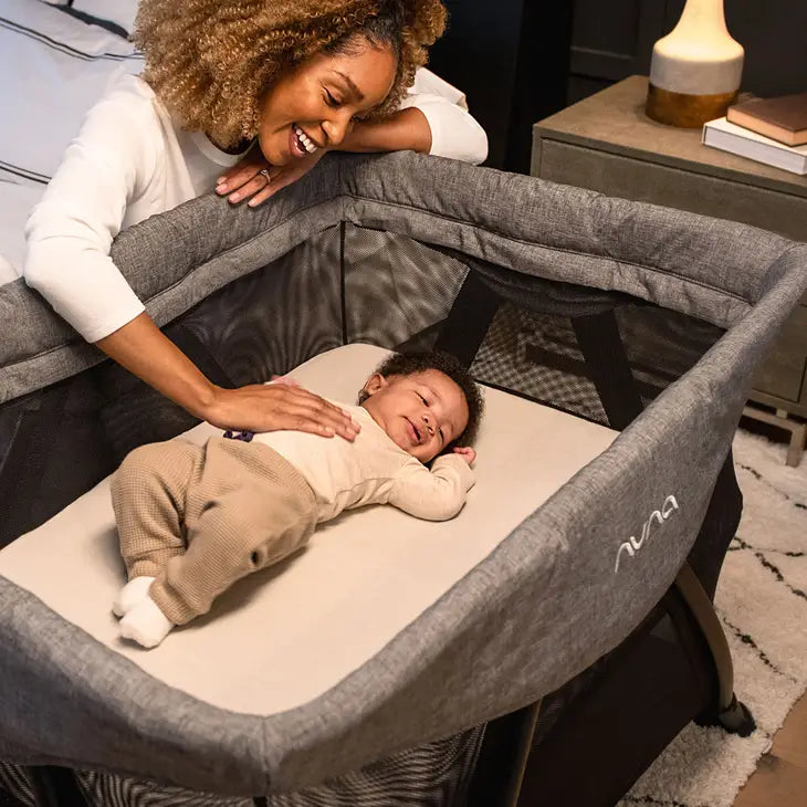 Nuna Sena Aire™ Travel Cot - Caviar